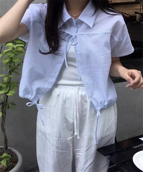 FREE STYLISTS(フリー スタイリスト)の「フロントリボン裾ドローコードストライプ柄シャツ(シャツ/ブラウス・レディース・ブルー/ピンク・FREE)」の6枚目の写真