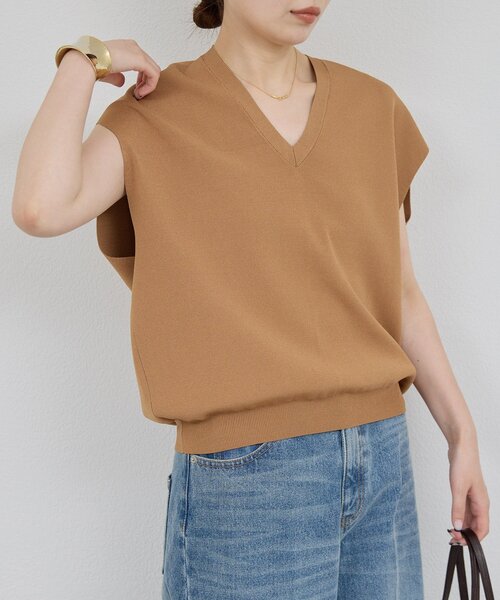 GALLARDAGALANTE（ガリャルダガランテ）の「Vフレンチニット（ベスト・レディース・ブラック/キャメル・FREE）」の13枚目の写真