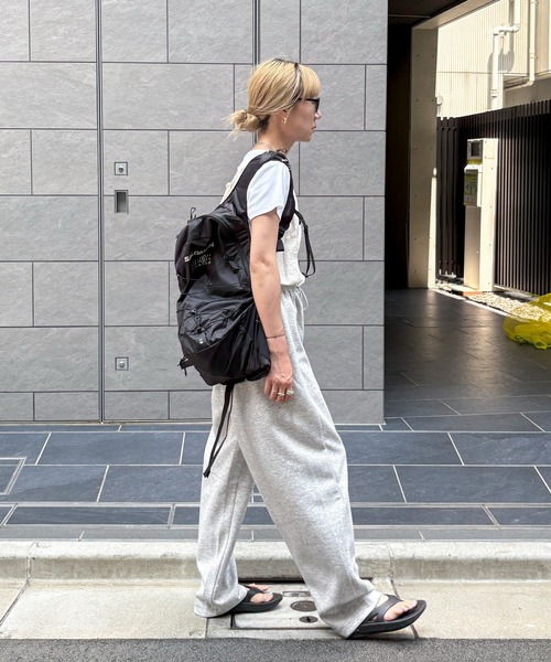 feepur（フェピュール）の「ポンチカーブイージーパンツ（その他パンツ・レディース・ブラック/ブラウン/グレー・SMALL/MEDIUM）」の7枚目の写真