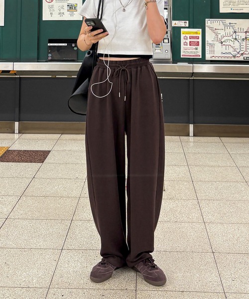 feepur（フェピュール）の「ポンチカーブイージーパンツ（その他パンツ・レディース・ブラック/ブラウン/グレー・SMALL/MEDIUM）」の15枚目の写真