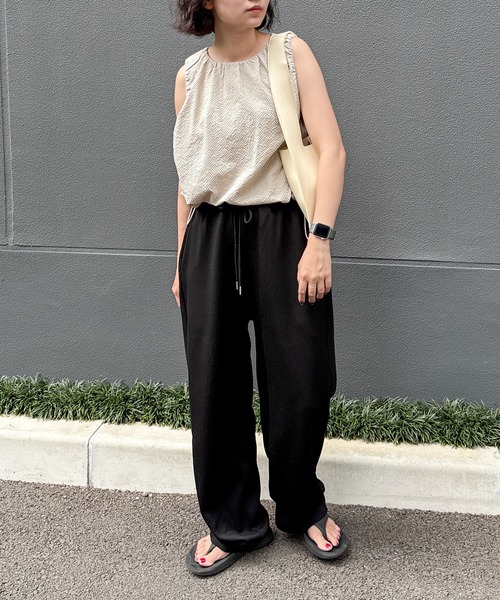 feepur（フェピュール）の「ポンチカーブイージーパンツ（その他パンツ・レディース・ブラック/ブラウン/グレー・SMALL/MEDIUM）」の17枚目の写真