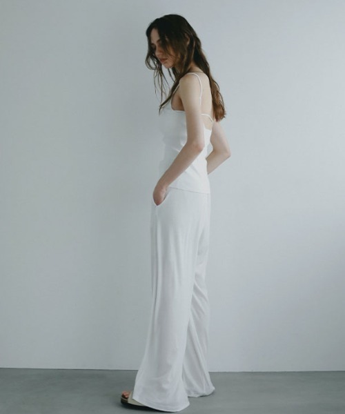 ETRE TOKYO(エトレトウキョウ)の「【再入荷!】エアリーカットセミワイドパンツ(その他パンツ・レディース・ホワイト/ブラック・S/M)」の3枚目の写真