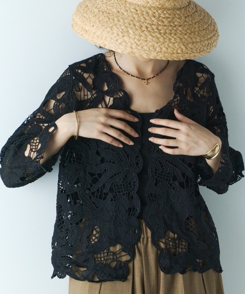 Libra Cue（リブラ キュー）の「フラワーレースカーディガンブラウス（シャツ/ブラウス・レディース・アイボリー/ブラック・FREE）」の16枚目の写真