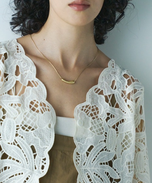 Libra Cue（リブラ キュー）の「フラワーレースカーディガンブラウス（シャツ/ブラウス・レディース・アイボリー/ブラック・FREE）」の10枚目の写真