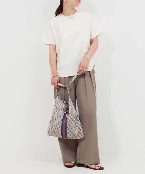 MICO COULIER(ミコクリエ)の「ジャージーピンタックプルオーバー(Tシャツ/カットソー・レディース・ブラック/キナリ/ブラウン・38)」の6枚目の写真