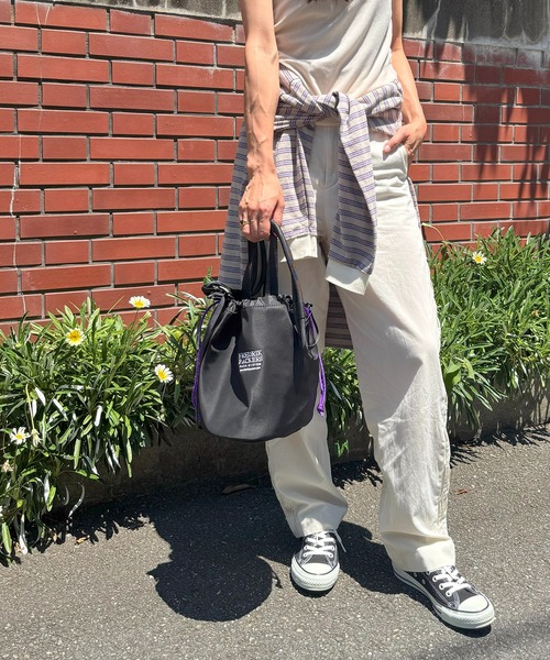 FREDRIK PACKERS（フレドリックパッカーズ）の「【FREDRIK PACKERS】≪別注≫TT CANDY SHOULDER　/　キャンディーショルダー　巾着バッグ　手提げ（ショルダーバッグ・レディース・グレー/ブラック/ブラック系その他2/オリーブ/ブラック系1・FREE）」の11枚目の写真