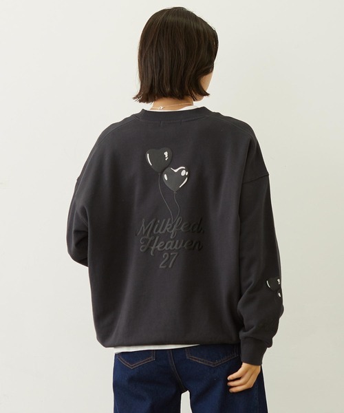 MILKFED.(ミルクフェド)の「HEART BALLOON SWEAT TOP(スウェット・レディース・オフホワイト/ネイビー/チャコール・M/L)」の1枚目の写真