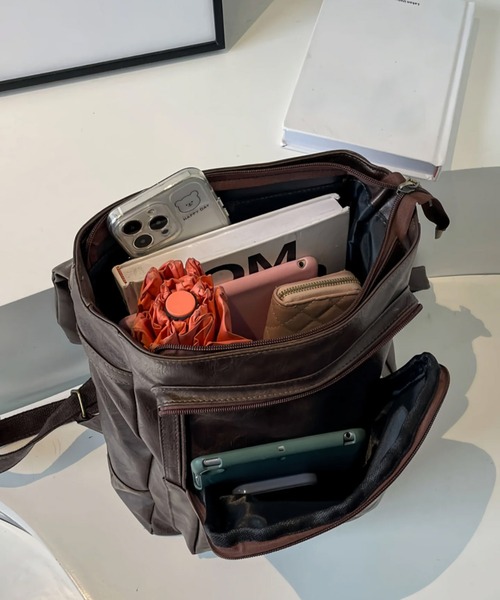 Teem Store(チームストア)の「【大容量/A4対応】スクエアフェイクレザーバックパック(バックパック/リュック・レディース・ブラック/ブラウン・F)」の16枚目の写真