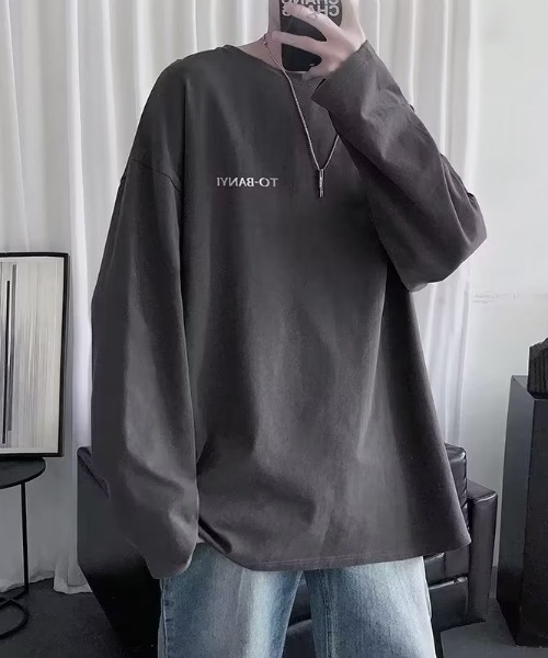 SHEPP（シープ）の「ビッグシルエット英字ワンポイント無地ロンT（Tシャツ/カットソー・メンズ・ホワイト/ブラック/サックスブルー/ピンク/ダークグレー・M）」の4枚目の写真
