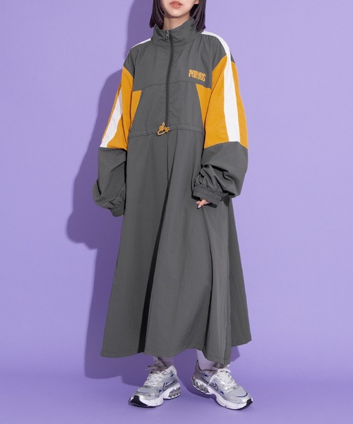 PUNYUS（プニュズ）の「切り替えナイロンワンピース（ワンピース・レディース・ブラック/パープル/グレー・3/2/1/4）」の11枚目の写真