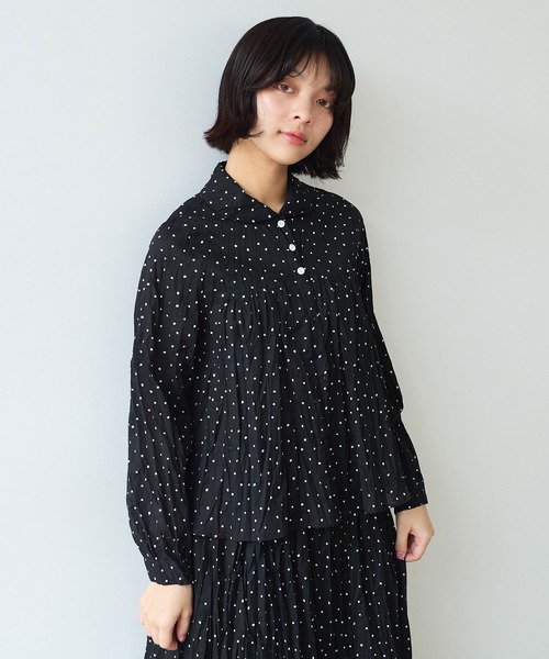 bulle de savon（ビュルデサボン）の「●しわしわdot print 丸衿 ブラウス（シャツ/ブラウス・レディース・ブラック・FREE）」の3枚目の写真