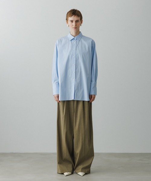 ADAM ET ROPE'(アダムエロペ)の「【EMOELLE】オーバーサイズシャツ(シャツ/ブラウス・レディース・ホワイト系その他2/サックスブルー・FREE)」の6枚目の写真