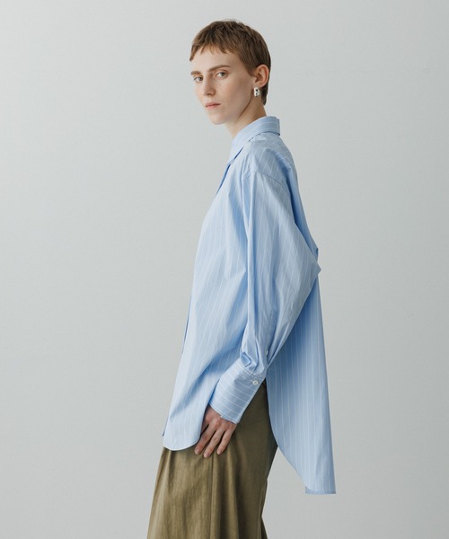 ADAM ET ROPE'(アダムエロペ)の「【EMOELLE】オーバーサイズシャツ(シャツ/ブラウス・レディース・ホワイト系その他2/サックスブルー・FREE)」の14枚目の写真