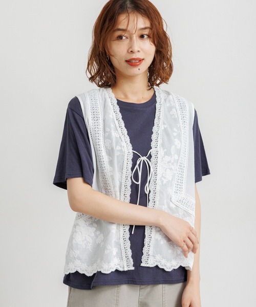 studio CLIP（スタディオクリップ）の「刺繍レースジレ（ベスト・レディース・ブラック/オフホワイト・FREE）」の3枚目の写真