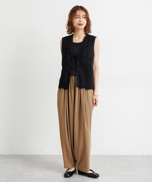 studio CLIP（スタディオクリップ）の「刺繍レースジレ（ベスト・レディース・ブラック/オフホワイト・FREE）」の13枚目の写真