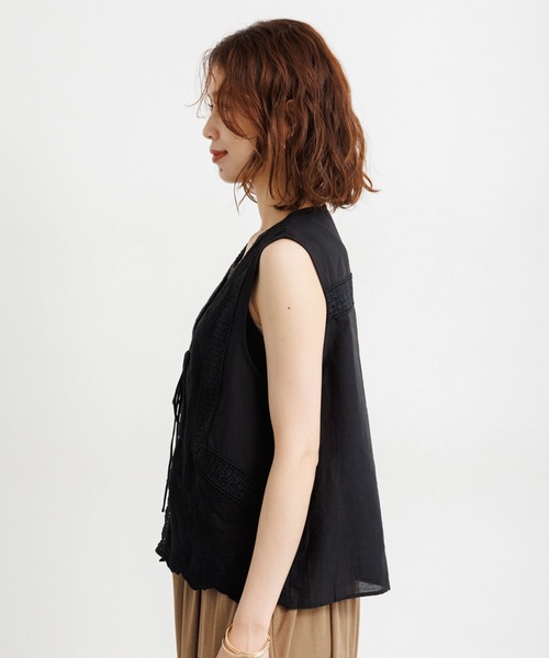 studio CLIP（スタディオクリップ）の「刺繍レースジレ（ベスト・レディース・ブラック/オフホワイト・FREE）」の17枚目の写真