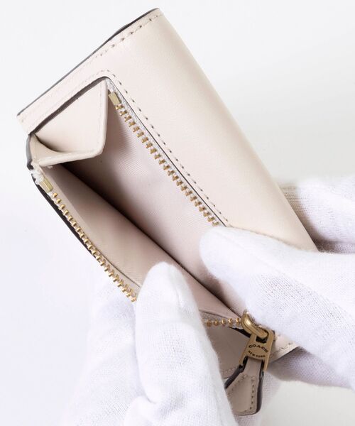 ミラ スモール フラップ ウォレット・ステッカー プリント（財布