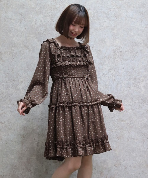 axes femme POETIQUE（アクシーズファムポエティック）の「ギャザーフリル長袖ワンピース（ワンピース・レディース・ベージュ/ブラウン/ミント・MEDIUM）」の2枚目の写真