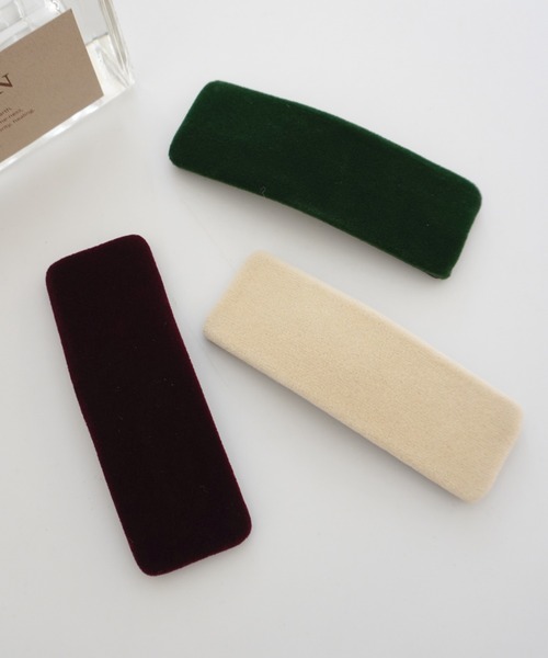 ammy.(エイミードット)の「【 ammy. / エイミードット 】 ディープカラー ベロア ヘアピン(ヘアピン・レディース・ブラウン/ブラウン系/ブラック/ホワイト系/アイボリー/ブラック系/グレー/バーガンディー/グリーン系/グリーン/レッド/レッド系・FREE)」の1枚目の写真