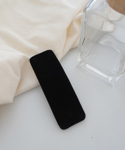 ammy.(エイミードット)の「【 ammy. / エイミードット 】 ディープカラー ベロア ヘアピン(ヘアピン・レディース・ブラウン/ブラウン系/ブラック/ホワイト系/アイボリー/ブラック系/グレー/バーガンディー/グリーン系/グリーン/レッド/レッド系・FREE)」の3枚目の写真