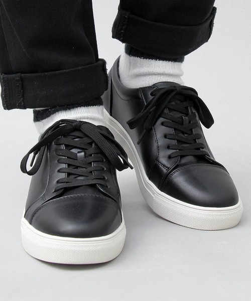 BACKYARD FAMILY(バックヤードファミリー)の「glabella LACEUP SNEAKERS(スニーカー・メンズ・ホワイト/ブラック/ブラック系その他・27cm/26cm/25cm)」の1枚目の写真