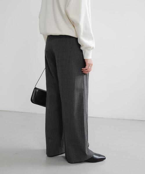 URBAN RESEARCH（アーバンリサーチ）の「ウールブレンドワイドストレートパンツ（その他パンツ・レディース・グレー系その他/ブラック・36/38/40）」の8枚目の写真