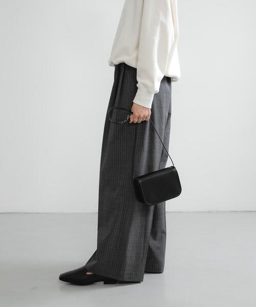 URBAN RESEARCH（アーバンリサーチ）の「ウールブレンドワイドストレートパンツ（その他パンツ・レディース・グレー系その他/ブラック・36/38/40）」の10枚目の写真