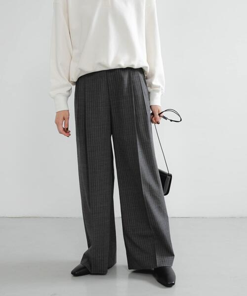 URBAN RESEARCH（アーバンリサーチ）の「ウールブレンドワイドストレートパンツ（その他パンツ・レディース・グレー系その他/ブラック・36/38/40）」の11枚目の写真