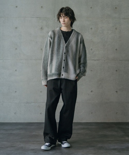 RATTLE TRAP(ラトルトラップ)の「グラデーションストライプカーディガン(ニット/セーター・メンズ・グレー/ブラウン・M/L)」の3枚目の写真