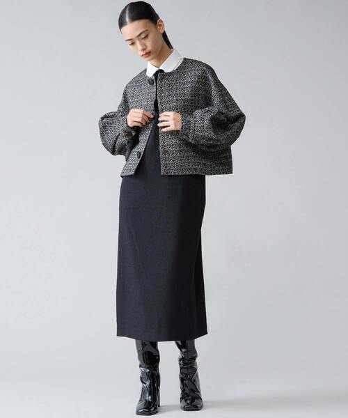 Tiara（ティアラ）の「Iラインクラシカルワンピース（ワンピース・レディース・ベージュ/ブラック・2/3）」の9枚目の写真