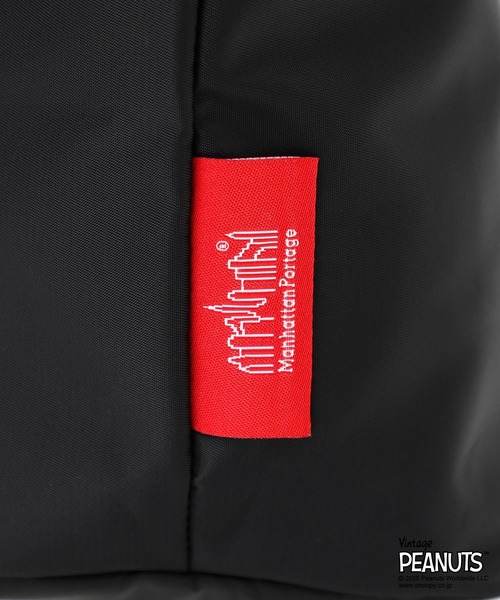 Manhattan Portage（マンハッタンポーテージ）の「CASUAL MESSENGER SLIM BP W/DIV MGNT PEANUTS 25（メッセンジャーバッグ・レディース・ブラック・SMALL）」の17枚目の写真