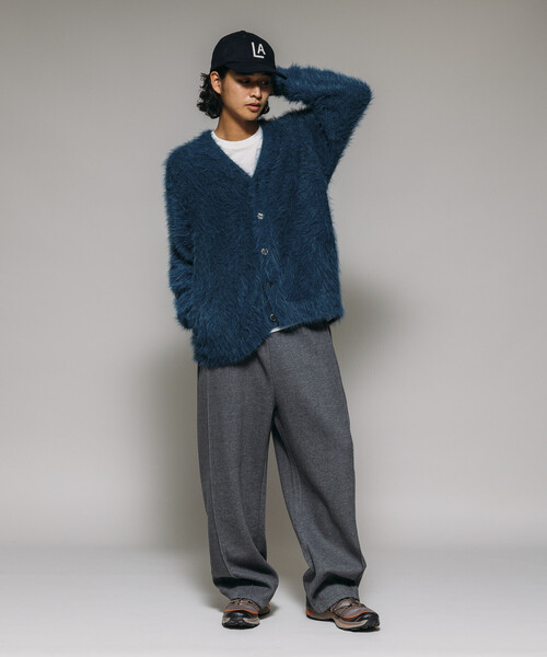 FREAK'S STORE(フリークスストア)の「メランジ フェザー Vネック カーディガン(カーディガン/ボレロ・メンズ・ブラック/ブルー/ブラウン/ベージュ・LARGE/MEDIUM)」の11枚目の写真
