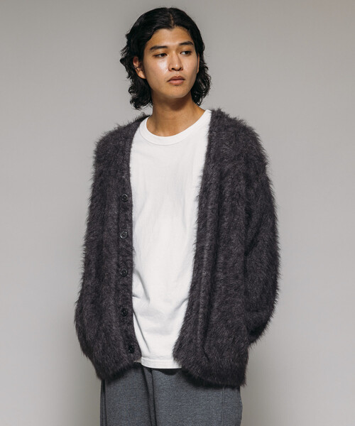 FREAK'S STORE(フリークスストア)の「メランジ フェザー Vネック カーディガン(カーディガン/ボレロ・メンズ・ブラック/ブルー/ブラウン/ベージュ・LARGE/MEDIUM)」の21枚目の写真