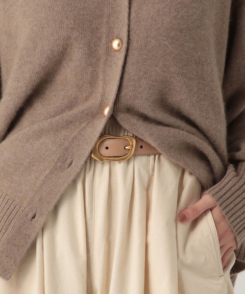 Elura（エルーラ）の「レザー変形バックルベルト/605527（ベルト・レディース・ブラック/ベージュ/ブラウン・ONE SIZE）」の4枚目の写真