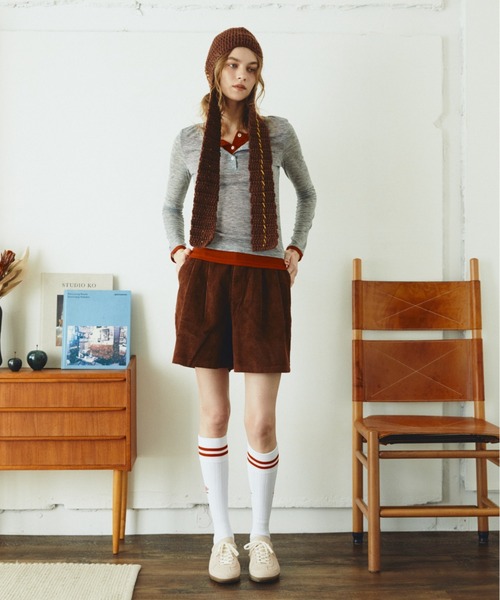 MERLOT(メルロー)の「フェイクレイヤードシアーヘンリーネックロンT(Tシャツ/カットソー・レディース・ネイビー/ライトグレー・FREE)」の22枚目の写真