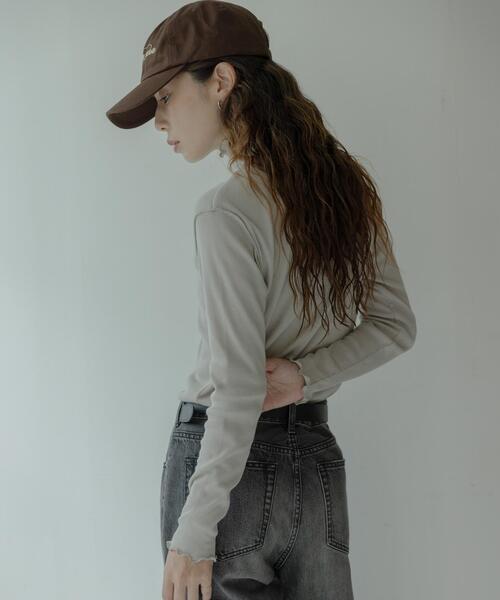 URBAN RESEARCH Sonny Label(アーバンリサーチサニーレーベル)の「『UR TECH』蓄熱ハイネックメロウプルオーバー(Tシャツ/カットソー・レディース・チャコールグレー/オフホワイト/グレー系その他/ブラック・FREE)」の18枚目の写真