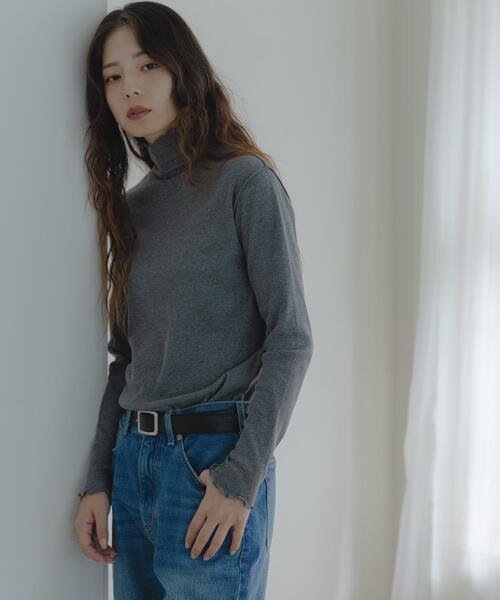 URBAN RESEARCH Sonny Label(アーバンリサーチサニーレーベル)の「『UR TECH』蓄熱ハイネックメロウプルオーバー(Tシャツ/カットソー・レディース・チャコールグレー/オフホワイト/グレー系その他/ブラック・FREE)」の9枚目の写真