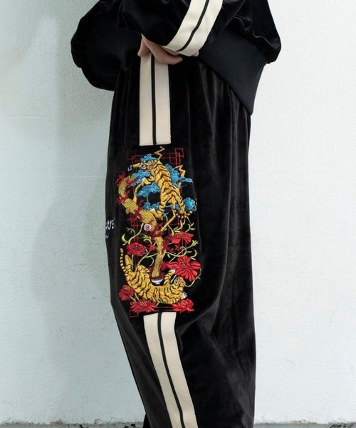 チュウカタベタイ トラックパンツ タイガートラックパンツ/黒（その他