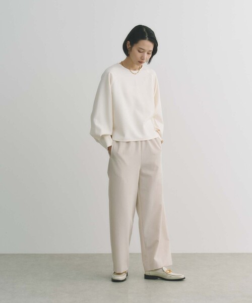BIANCA(ビアンカ)の「【オンオフ着回し】大人の洗練プルオーバー(Tシャツ/カットソー・レディース・ベージュ/ダークネイビー/オフホワイト・38)」の15枚目の写真