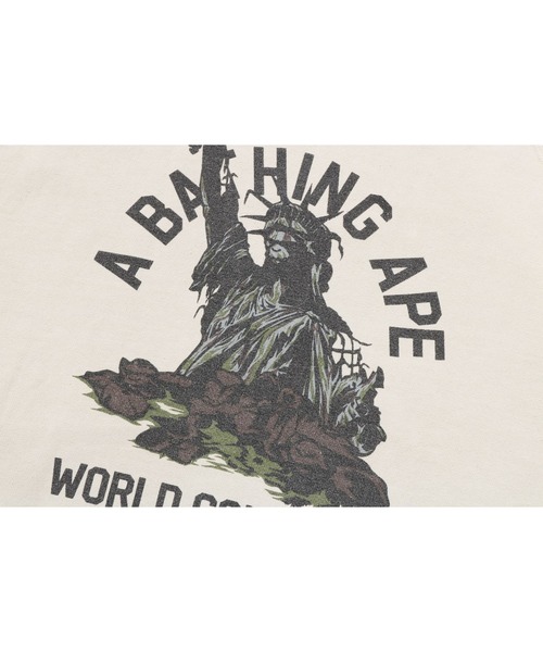 A BATHING APE(アベイシングエイプ)の「DESTROY WASHED EFFECT RELAXED FIT CREWNECK SWEATSHIRT(スウェット・メンズ・ブラック/アイボリー・SMALL/MEDIUM/LARGE/X-LARGE/XX-LARGE/XXX-LARGE)」の5枚目の写真