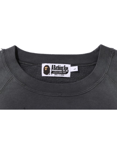 A BATHING APE(アベイシングエイプ)の「DESTROY WASHED EFFECT RELAXED FIT CREWNECK SWEATSHIRT(スウェット・メンズ・ブラック/アイボリー・SMALL/MEDIUM/LARGE/X-LARGE/XX-LARGE/XXX-LARGE)」の8枚目の写真