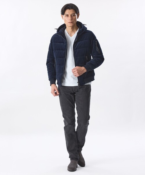 EPOCA UOMO(エポカウォモ)の「【Safari Lounge別注】ベロアジャージー中わたブルゾン(ブルゾン・メンズ・ダークネイビー/ブラック・48/46)」の4枚目の写真