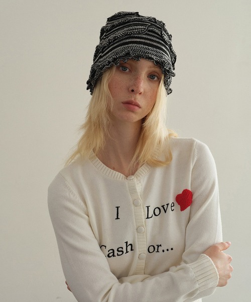 SANSeLF（サンセルフ）の「【SANSeLF】 フリルリブニットキャップ レイヤードフォルム ルーズシルエット saa25a129（ニットキャップ/ビーニー・レディース・ホワイト/ピンク/ブラック・FREE）」の6枚目の写真