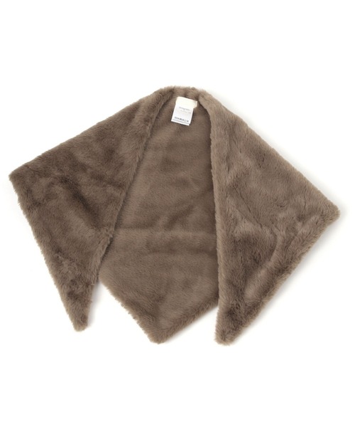 studio CLIP(スタディオクリップ)の「フェイクファーBIG三角ストール(ストール/ショール・レディース・ナチュラル/モカ・FREE)」の3枚目の写真