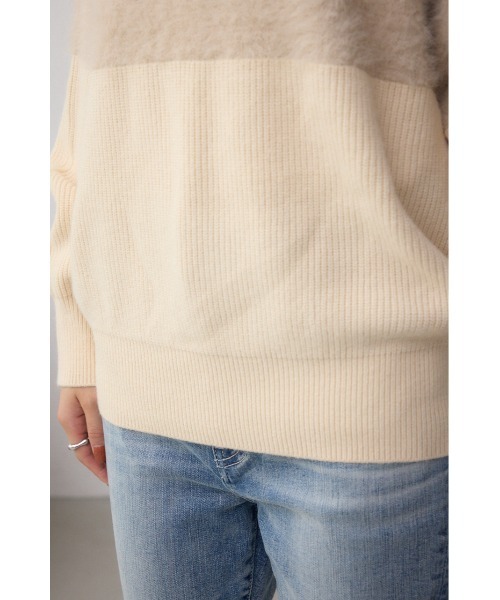 AZUL by moussy（アズールバイマウジー）の「シャギー切替ドルマンニット（ニット/セーター・レディース・アイボリー/ブラック/グレー・FREE）」の13枚目の写真