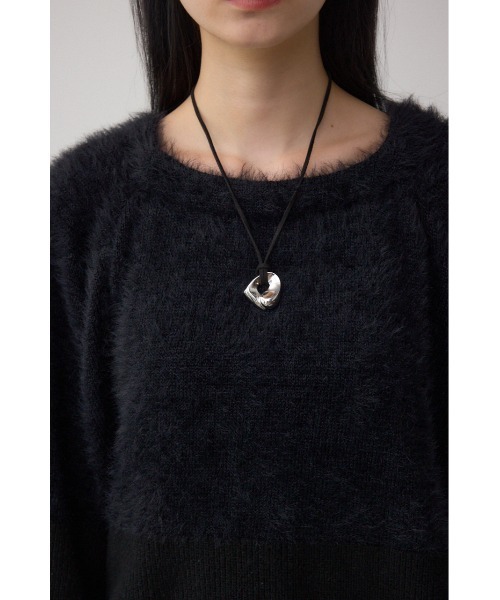 AZUL by moussy（アズールバイマウジー）の「シャギー切替ドルマンニット（ニット/セーター・レディース・アイボリー/ブラック/グレー・FREE）」の21枚目の写真