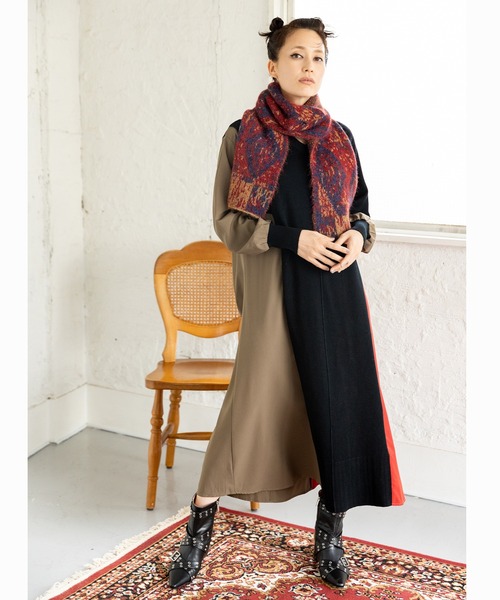 OSMOSIS（オズモーシス）の「ダイヤ柄ジャガードストール（ストール/ショール・レディース・カーキ/ブラック/レッド・ONE SIZE）」の4枚目の写真