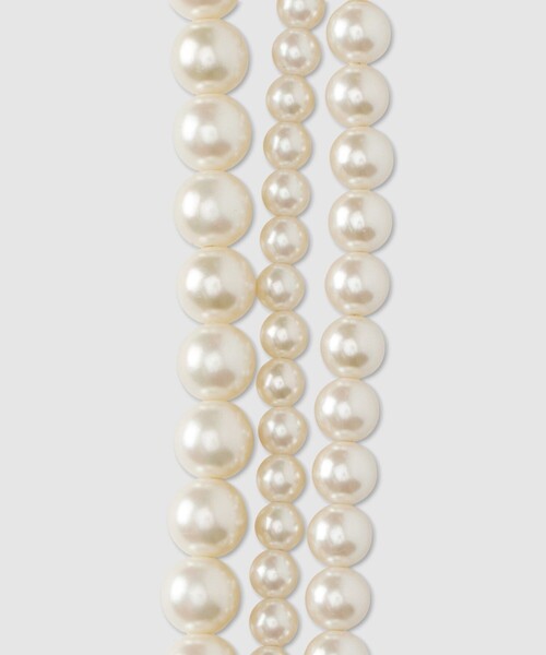 allureville（アルアバイル）の「3連パールネックレス（ネックレス・レディース・オフホワイト・FREE）」の4枚目の写真