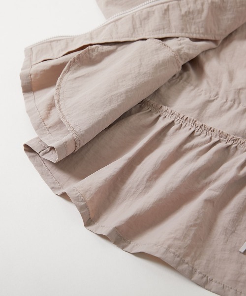 devirock（デビロック）の「【水はじく】 撥水ナイロン フードが取り外せる フリル ウインドブレーカー（ナイロンジャケット・キッズ・ブルー系/ネイビー/アイボリー/ピンクベージュ・100cm/110cm/120cm/130cm/140cm/150cm/160cm）」の16枚目の写真