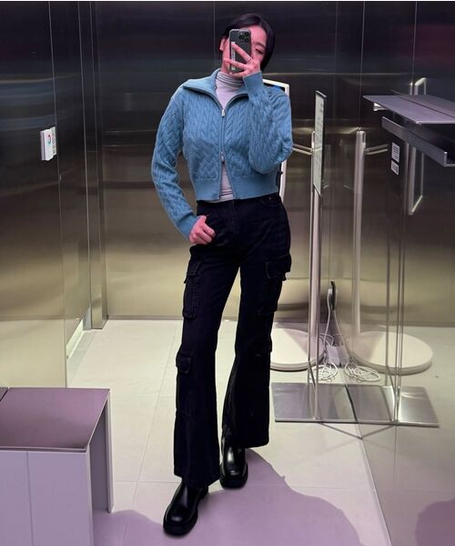 MUSINSA STANDARD WOMAN（ムシンサスタンダードウーマン）の「ウィメンズセミブーツカットマルチカーゴデニムパンツ[ウォッシュドブラック]（デニムパンツ・レディース・その他・30/24/25/26/27/28/29）」の8枚目の写真